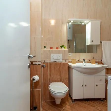 Angela 公寓 特罗吉尔