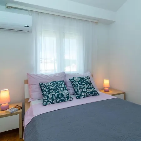 Apartment Angela