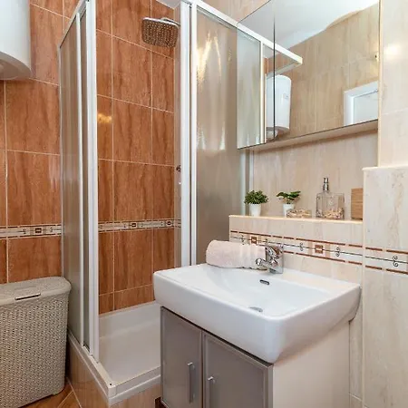 Апартаменти Angela Трогір