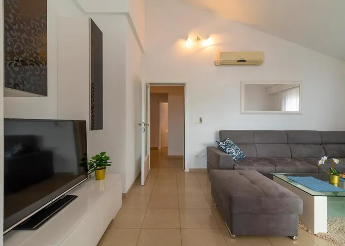 Angela Appartement *